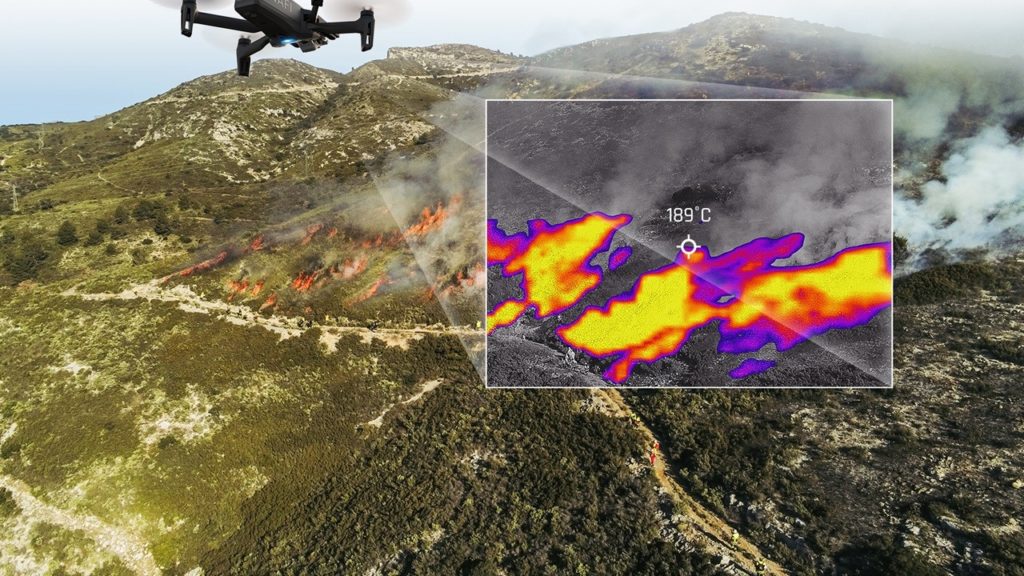 Drone et image thermique d'un incendie en montagne